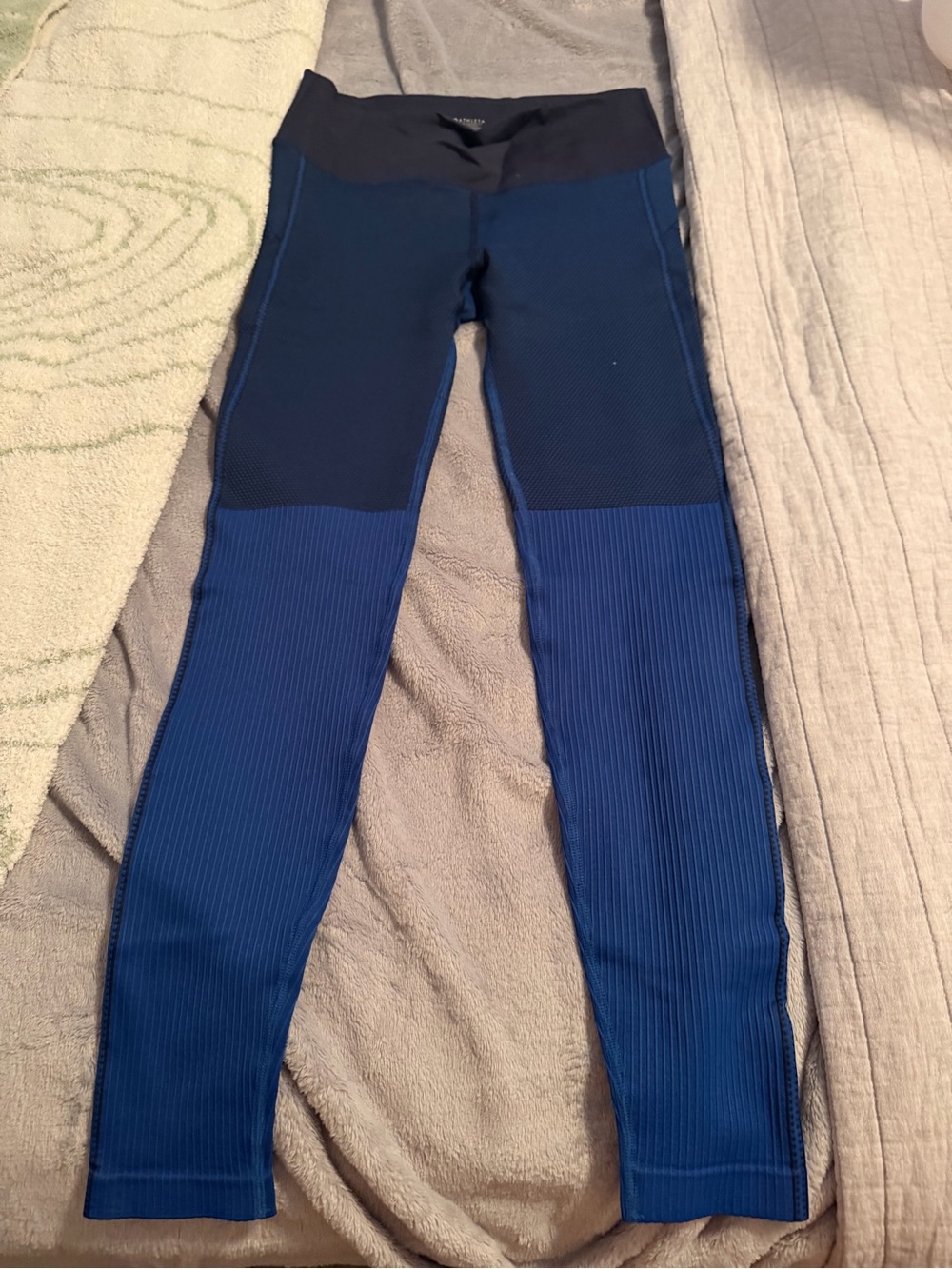 Athleta Sonar compression leggings